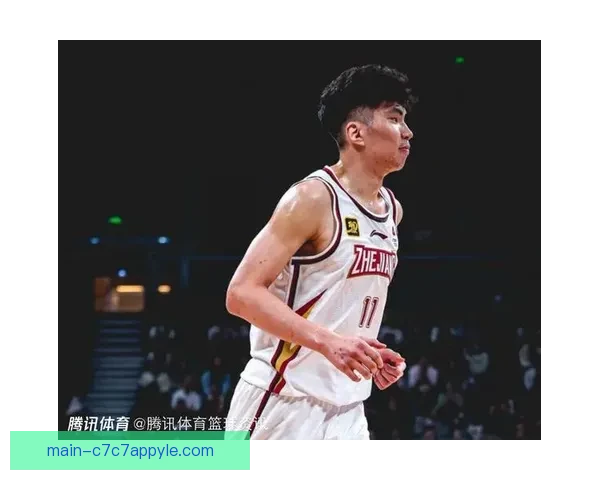 余嘉豪发布男篮驰援Vlog 疲惫头疼直言不易